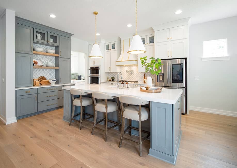 Modern luxury kitchen — Photos By The Owl // Shutterstock