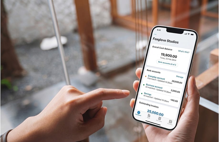 A user's phone displaying cash flow management app. — Xero