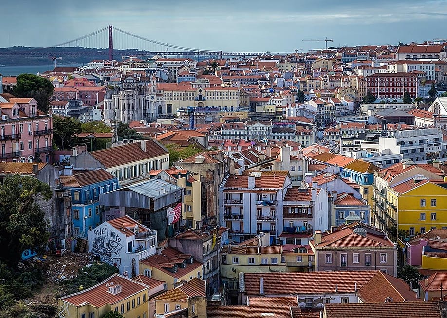 Aerial view from Miradouro da Graca viewing point in Lisbon, Portugal. — Fotokon // Shutterstock
