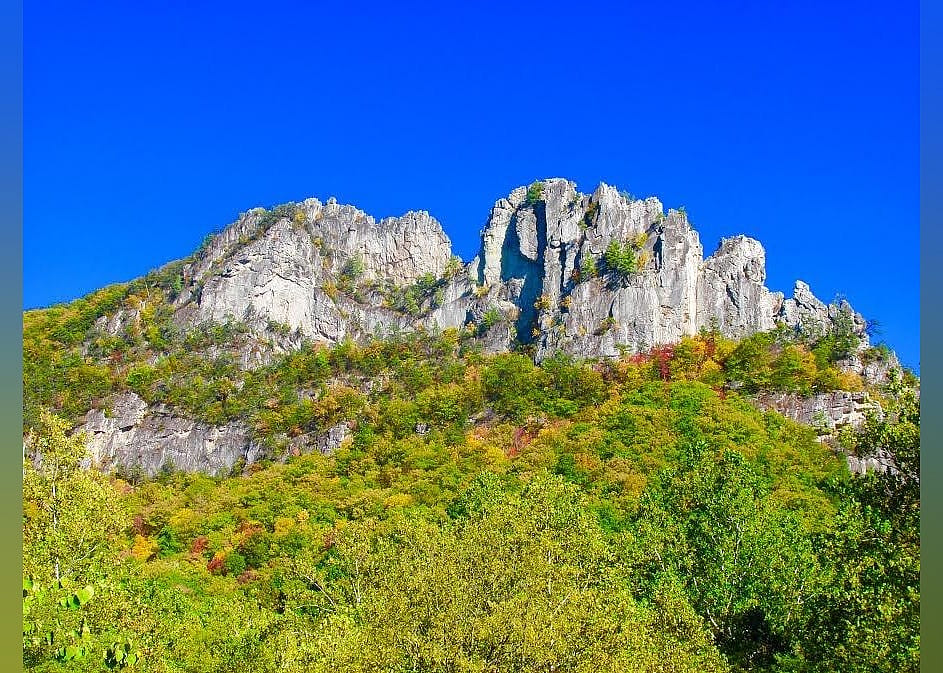 #4. Seneca Rocks State Park