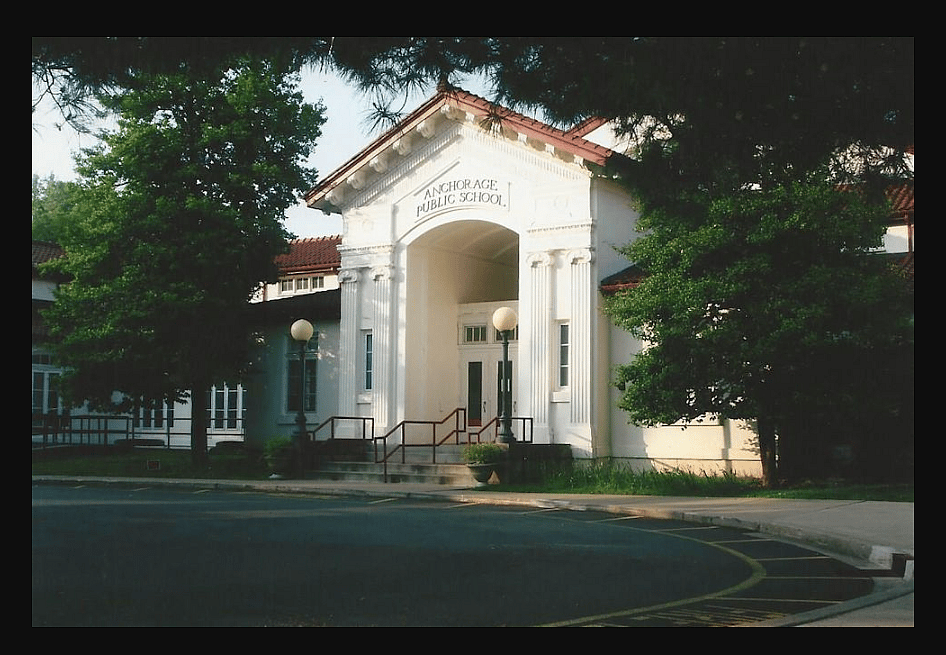 Kentucky: Anchorage Independent Public School