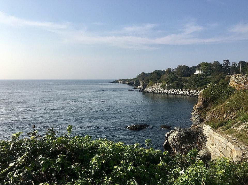Rhode Island: 40 Steps