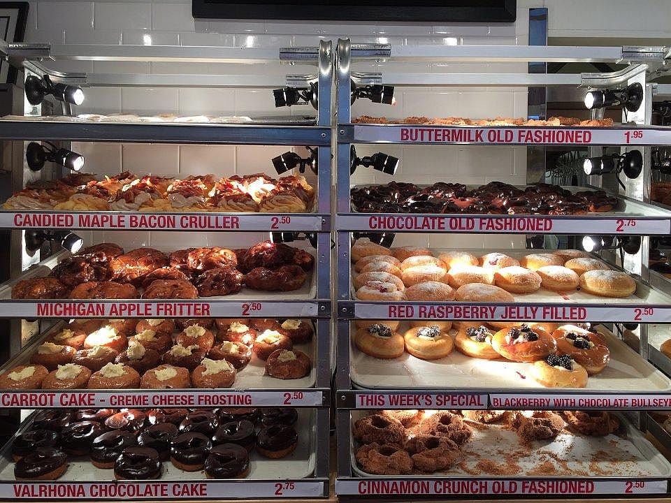 #5. Do-Rite Donuts & Chicken