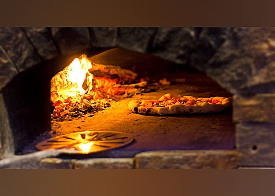 #1. Vagabond Pizza