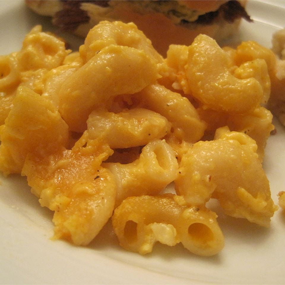 Mom's Favorite Baked Mac and Cheese