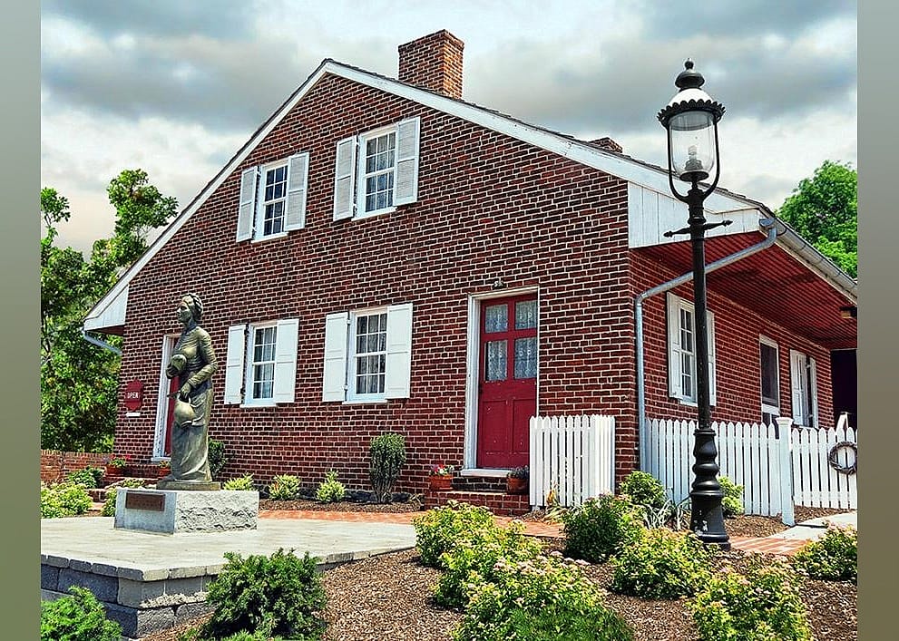 #21. Jennie Wade House
